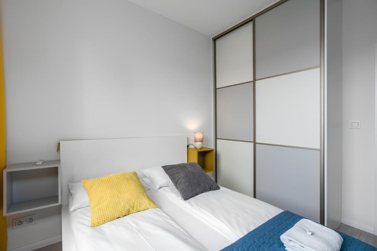 Exclusive Apartment With Terrace By Renters 포즈난 외부 사진