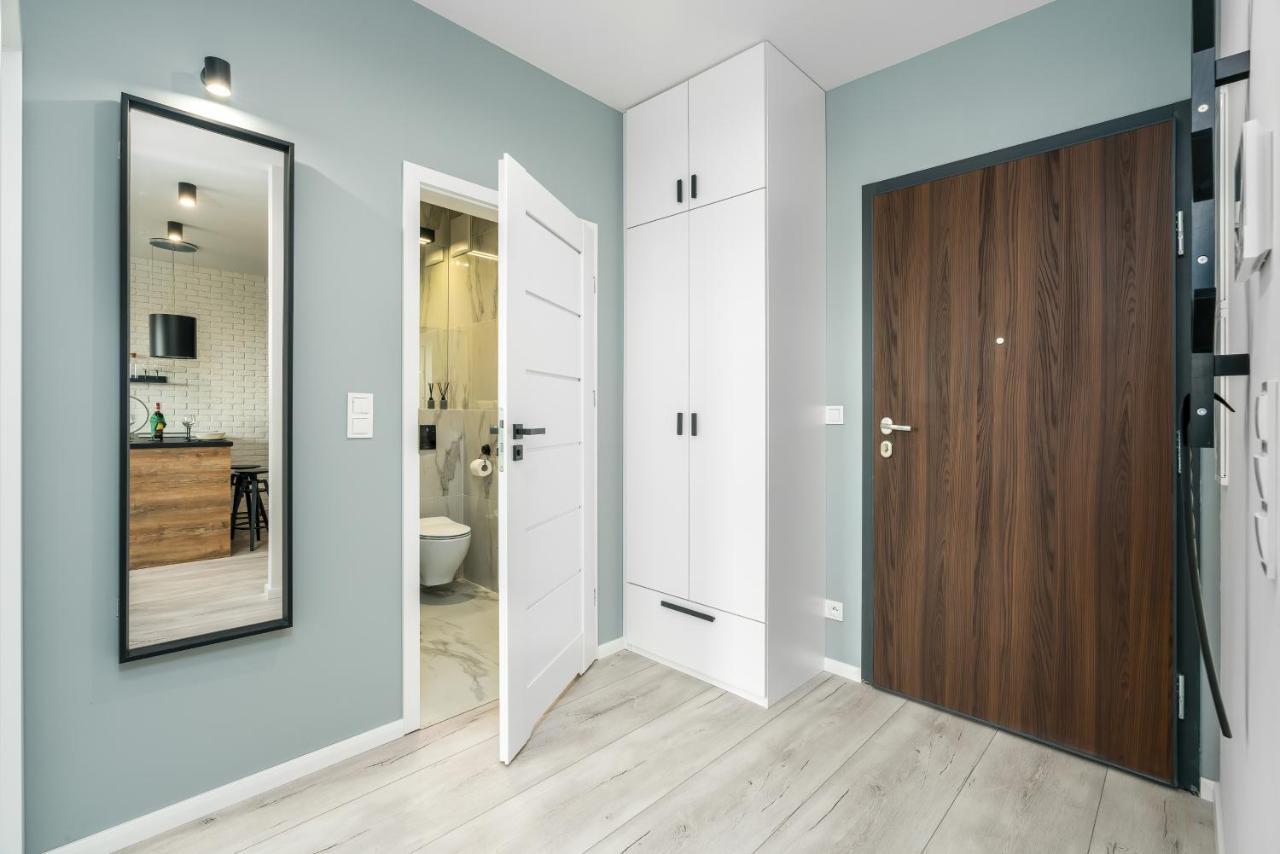 Exclusive Apartment With Terrace By Renters 포즈난 외부 사진